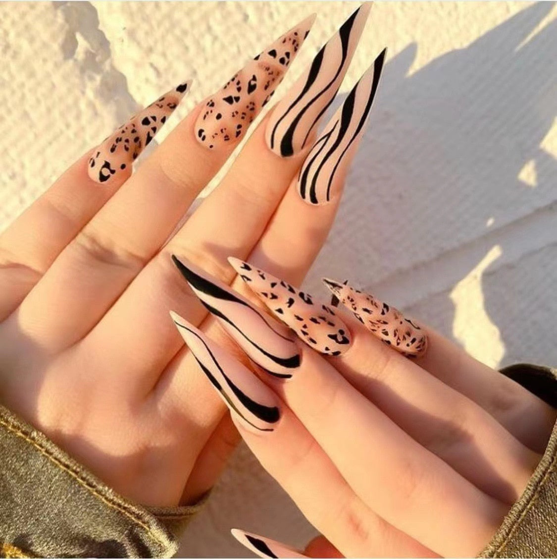 Acrylic Fake Nails Wearable Long Sharp Nail Broken Diamond Butterfly Dot Diamond Full Cover Nail Tips Set Press On Nails New SH-48