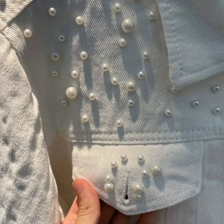 Autumn Fashion Women’s Denim Jacket Full Sleeve Loose Button Pearls Short Lapel Wild Casual