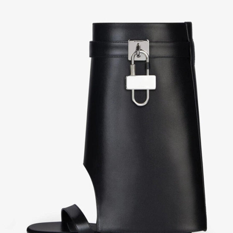 Autumn/Winter New Fashion Large Lock Waist Skirt Boots High Heel Leather Thick Bottom Side Zipper Women's Short Boots 9096-black pu
