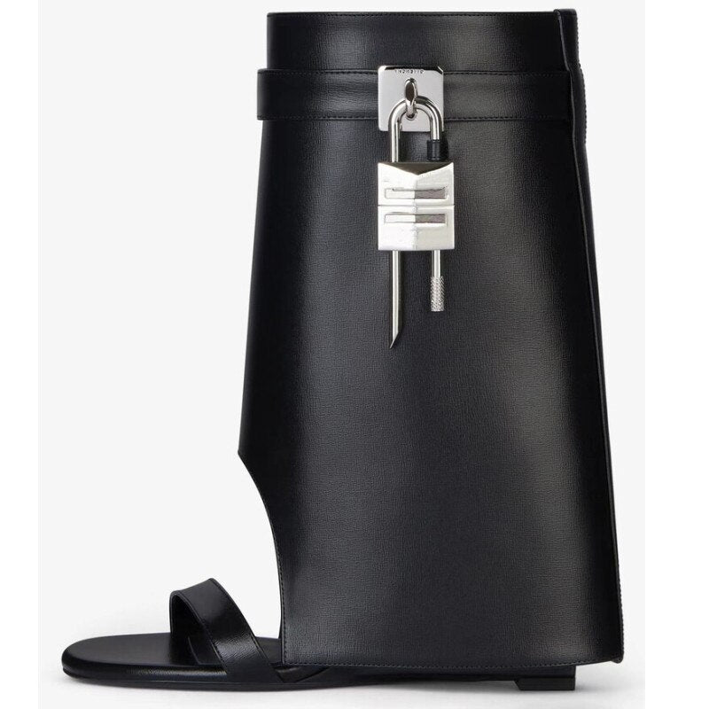 Autumn/Winter New Fashion Large Lock Waist Skirt Boots High Heel Leather Thick Bottom Side Zipper Women's Short Boots
