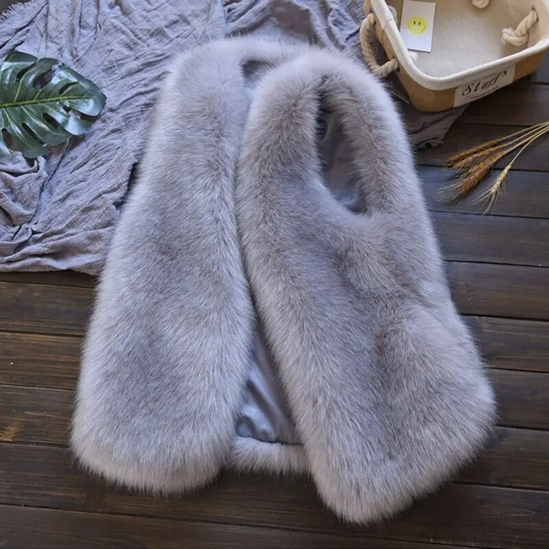 Autumn Winter Women Faux Fox Fur Vests Coats Sleeveless Fur Jackets Light Grey