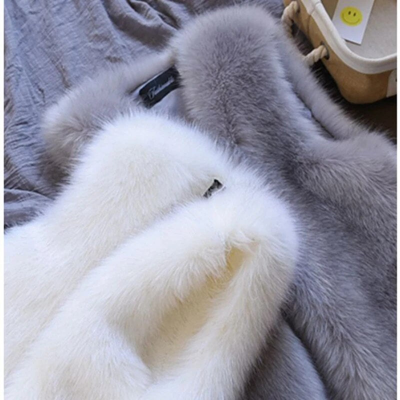 Autumn Winter Women Faux Fox Fur Vests Coats Sleeveless Fur Jackets