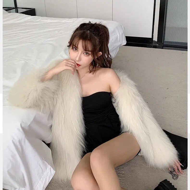 Autumn Winter Women Faux Fur Long Sleeve Coats Mid-length Knitted Fur Jackets Fashion Streetwear for Girls Beige