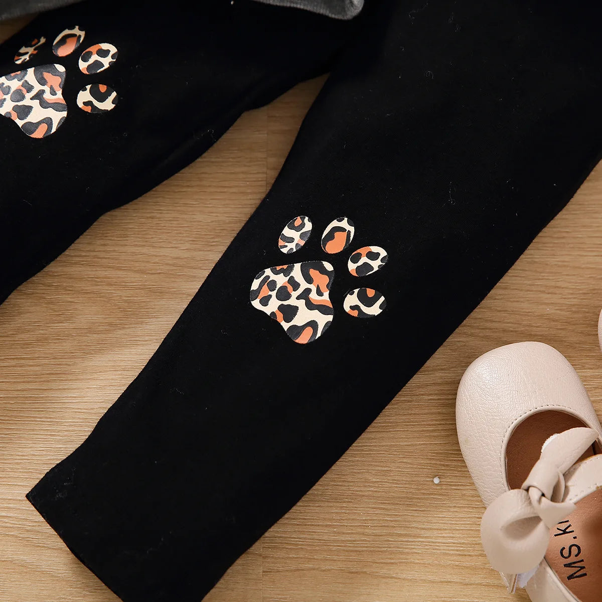 Autumn girls' long-sleeved suit, children's bow, big-eyed cat, long-sleeved two-piece suit, casual style cotton kids clothing