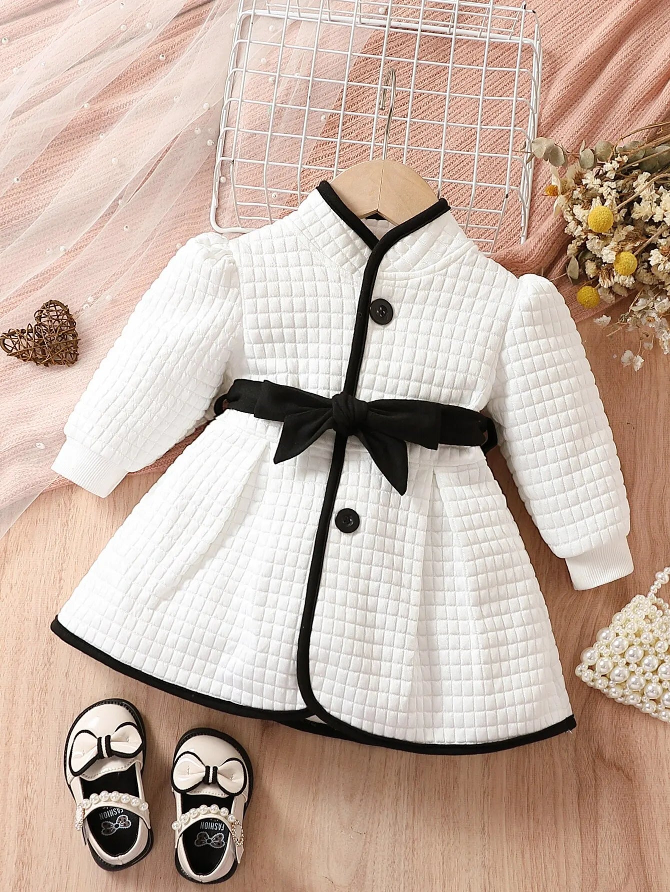 Baby Girls Fashion Autumn And Winter Thermal Belted Dress Set Princess Coat Classic Black And White Color Contrast Cardigan white
