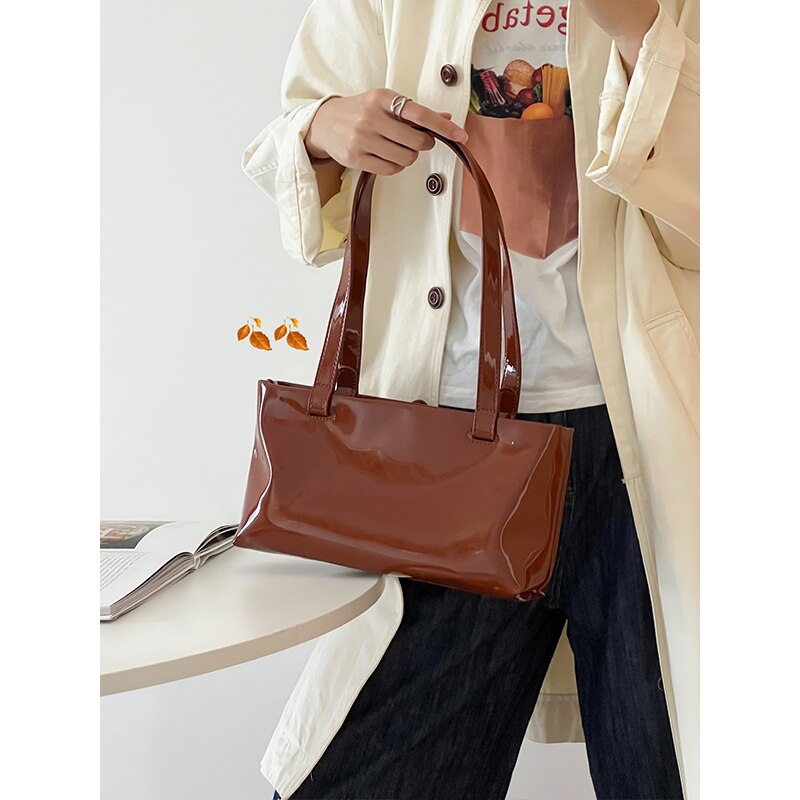 Barbie Girl Shiny Shoulder Bag Female Niche Design Bag 2022 New Handbag Fashion Girls Underarm Baguettes Bags Shopping Tote Bag brown