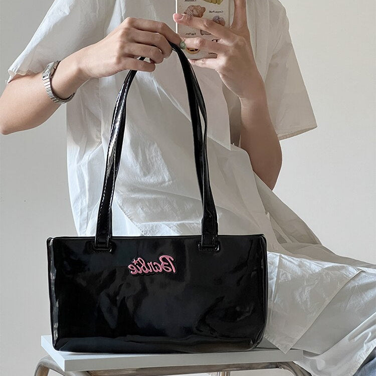 Barbie Girl Shiny Shoulder Bag Female Niche Design Bag 2022 New Handbag Fashion Girls Underarm Baguettes Bags Shopping Tote Bag