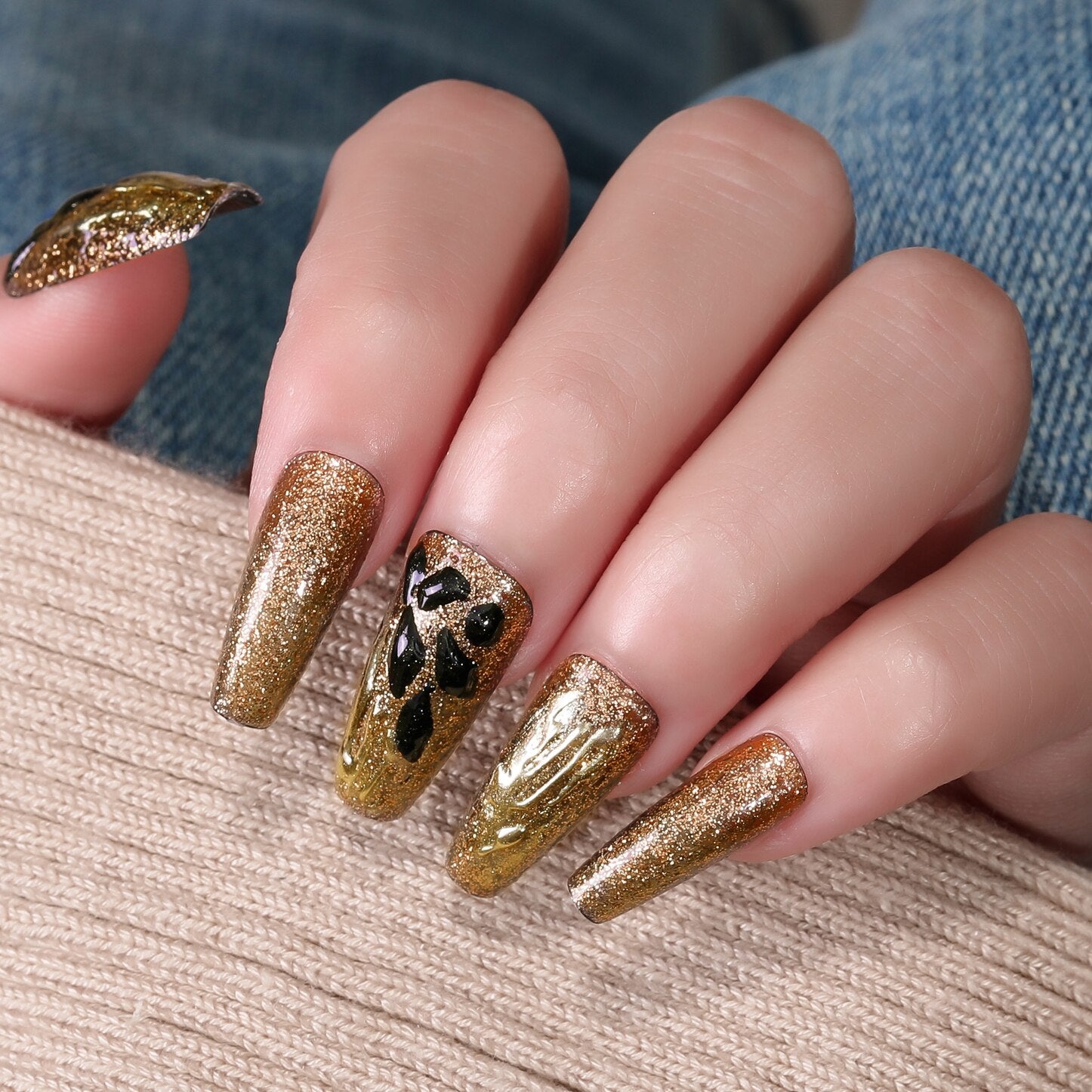 CNHIDS 24Pcs Charming Sparkling Purple Long Coffin False Nail Press On Nail Tips Girl Decoration Crystal Fake Nail With Design 12