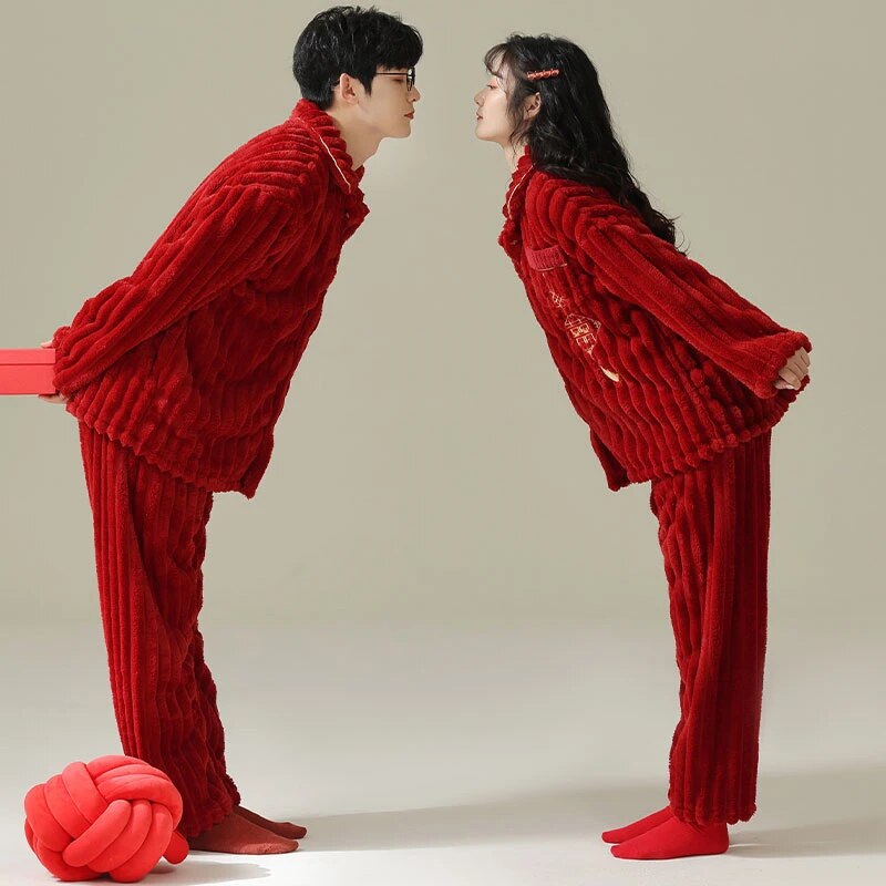 Christmas Pajamas For Couple Lucky Big Red Cardigan Buttons Men Women Winter Long Sleeve Flannel Sleepwear Sexy Women Homewear