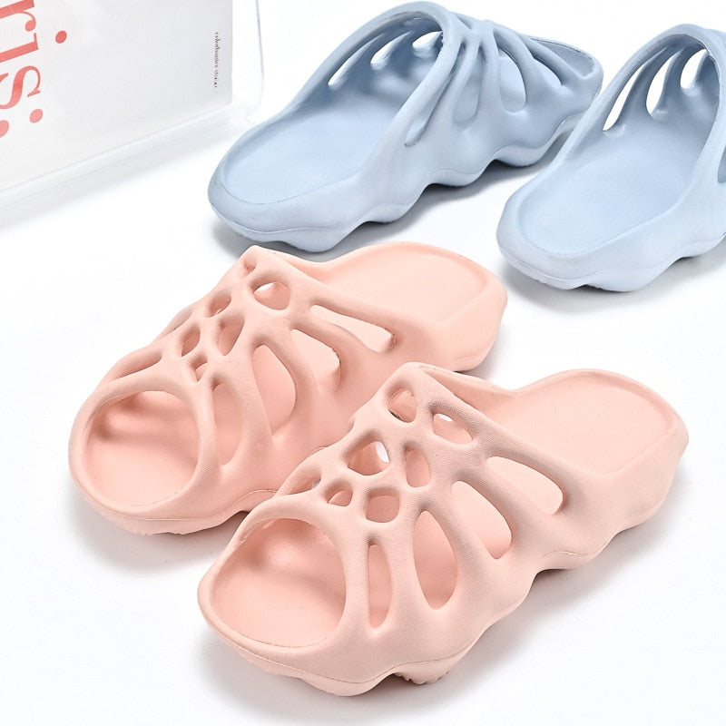 Cut-out Platform Slippers Women Men Fashion Beach Slides Soft EVA Lovers Indoor Batrhoom Slipper Ladies Home Floor Shoes