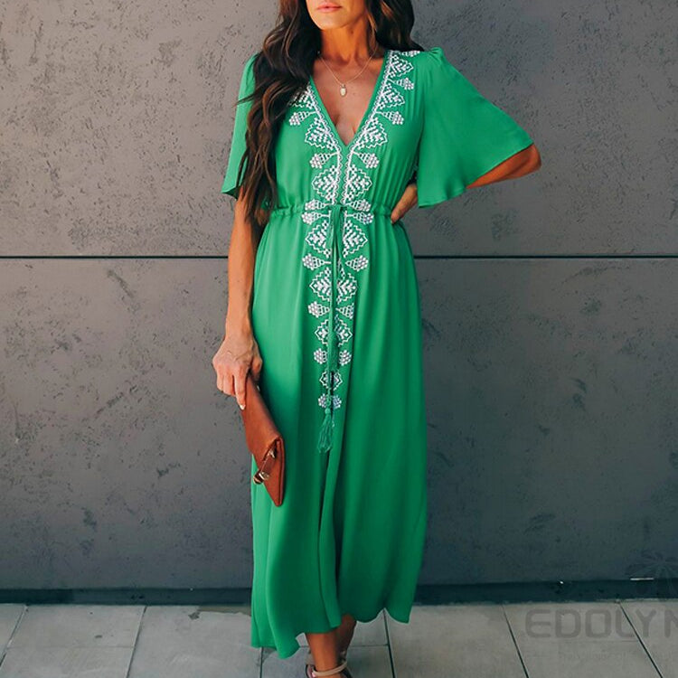 Elegant Flare Sleeve V-Neck High Waist Summer Beach Dress Plus Size Women Street Wear Red Embroidered Midi Dress Green One Size