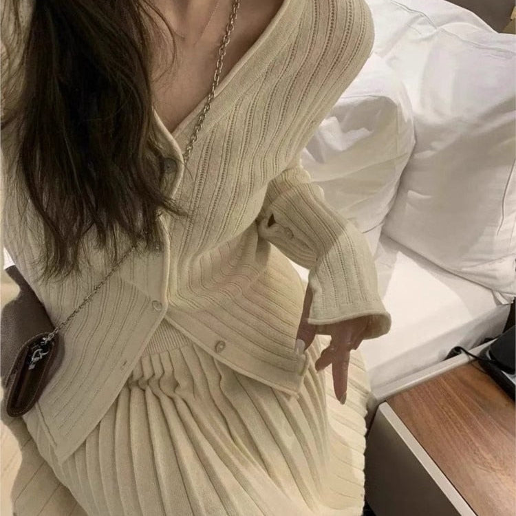 Elegant Two-piece Solid Skirt Sets Women V-neck Long Sleeves Knitted Cardigan + Mini Pleated Skirt Autumn Y2K Korean Chic Suit beige One Size