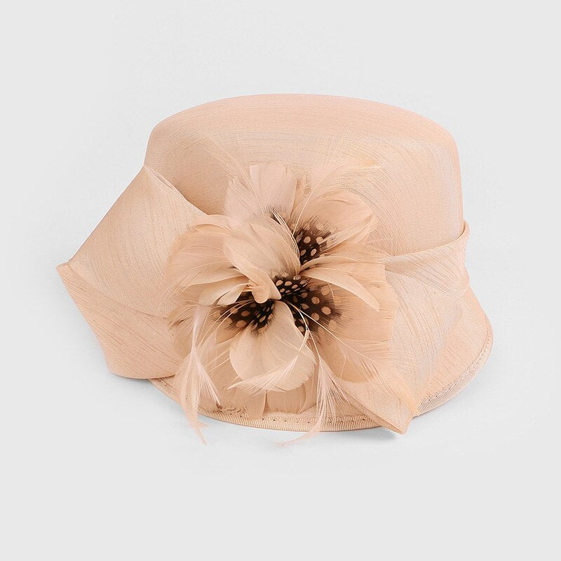 FS 2024 Luxury Woman Sun Hat Wedding Ceremony Fashion Elegant Millinery Tea Party Bowler Cap Flower Feather Bucket Hats Female Camel 53 to 57cm