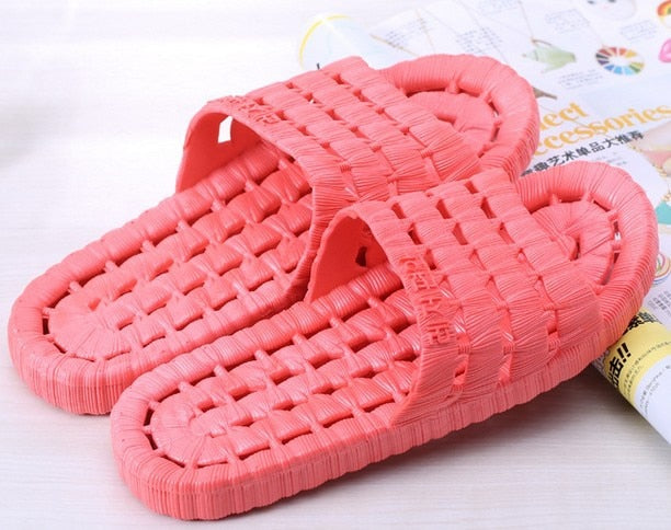 Family Bathroom Slippers Home Indoor Non-slip Unisex Solid Soft Bottom Slipper Sandals Women and Men Slippers Flat Shoes Red for women