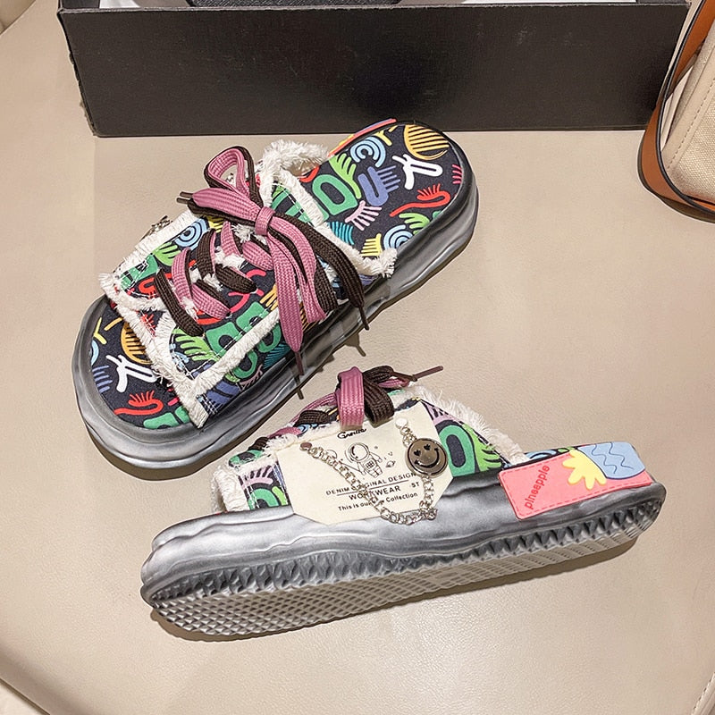 Fashion Design Summer Women Graffiti Slippers Platform Shoes Mules Flip Flops Street Sandals Clogs Flat Casual Shoes For Female Black