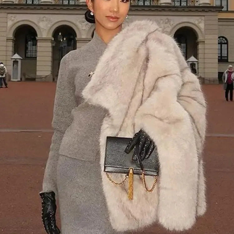 Fashion Luxury Fluffy Faux Fur Women Jacket Winter Long Sleeve Shaggy Overcoats Thick Warm Fox Fur Coat Female Street Outerwear