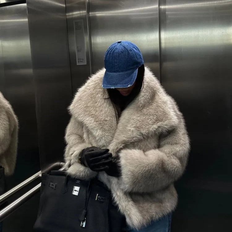 Fashion Luxury Fluffy Faux Fur Women Jacket Winter Long Sleeve Shaggy Overcoats Thick Warm Fox Fur Coat Female Street Outerwear