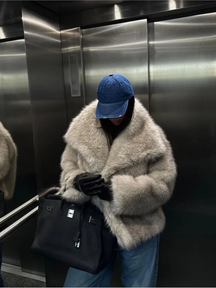 Fashion Luxury Fluffy Faux Fur Women Jacket Winter Long Sleeve Shaggy Overcoats Thick Warm Fox Fur Coat Female Street Outerwear