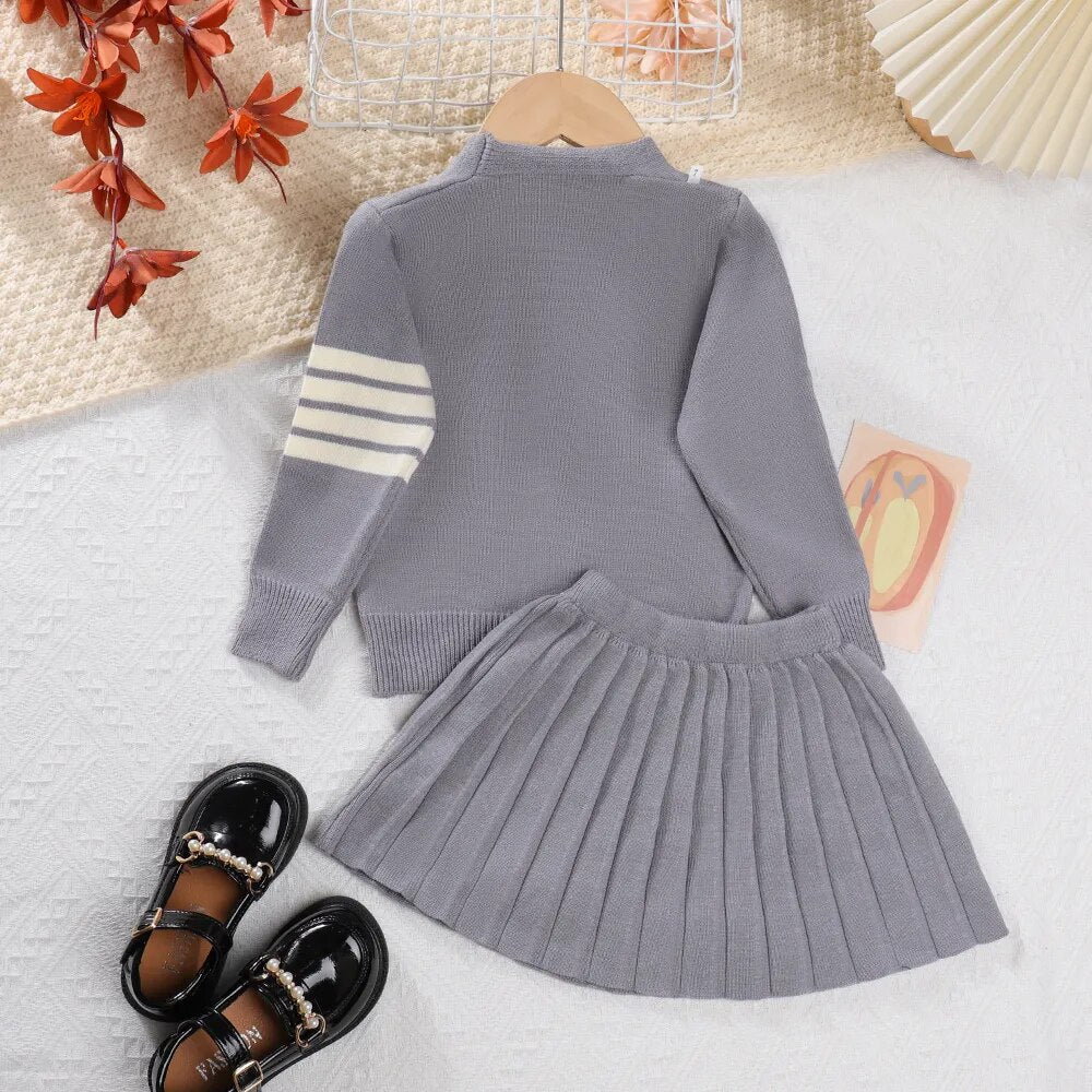 Girls Sweater Set Autumn Long Sleeve Knit Set New Girls V-Neck Little Bear Printed Knit Top+Pleated Skirt Two Piece Set