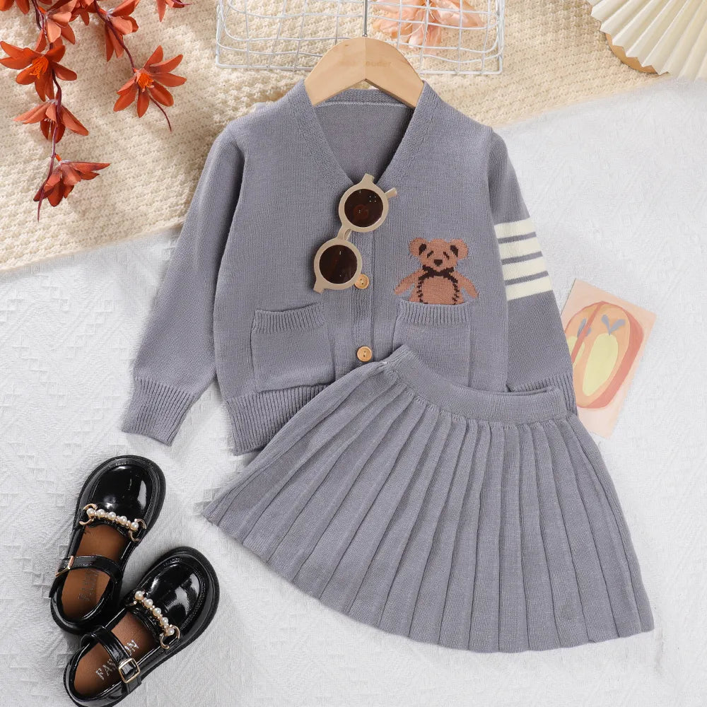 Girls Sweater Set Autumn Long Sleeve Knit Set New Girls V-Neck Little Bear Printed Knit Top+Pleated Skirt Two Piece Set AM2594M