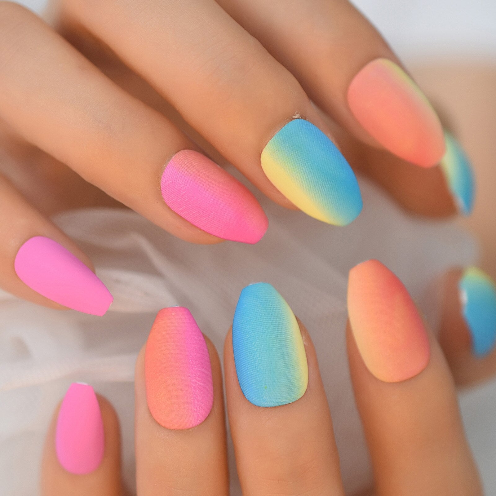 Glossy Gradient Rainbow Ombre French Press on Nails Almond Fake Nails Stiletto Oval Pointed Manicure False Nails Finger Tips L5953