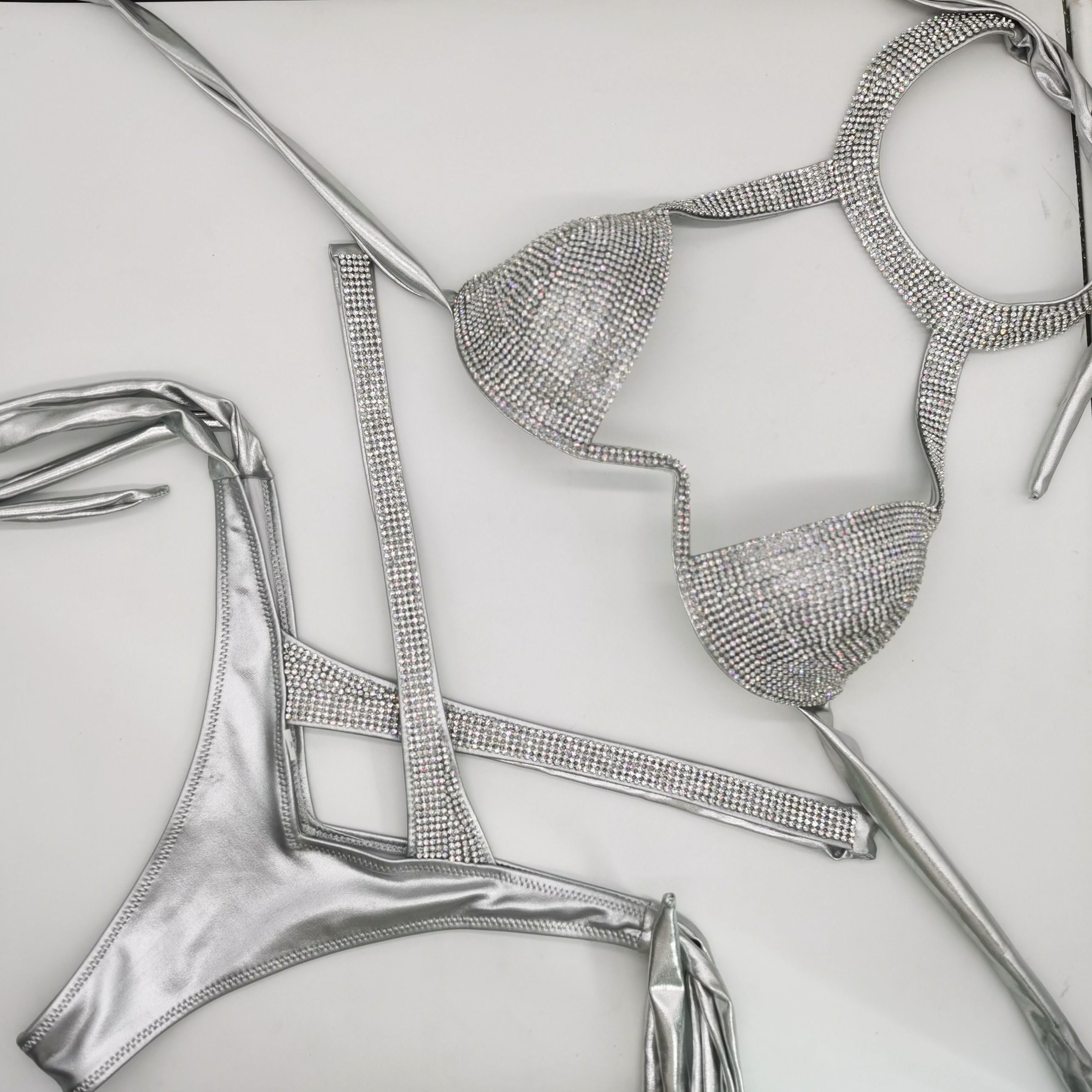 Sexy Gathered Bikinis Crystal Diamond Rhinestone Women's Swimwear Push Up Halter Bandage Female's Swimsuit