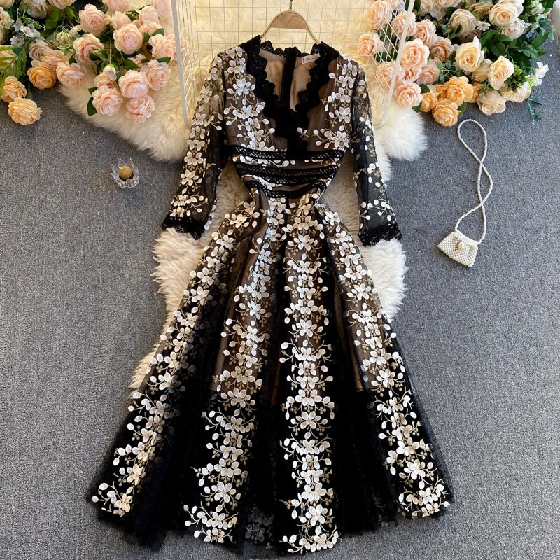 Luxury Gold Embroidery Lace Dress Vestidos Party Robe Dress Women Summer V-neck Lace Patchwork Dot Mesh Long Dress