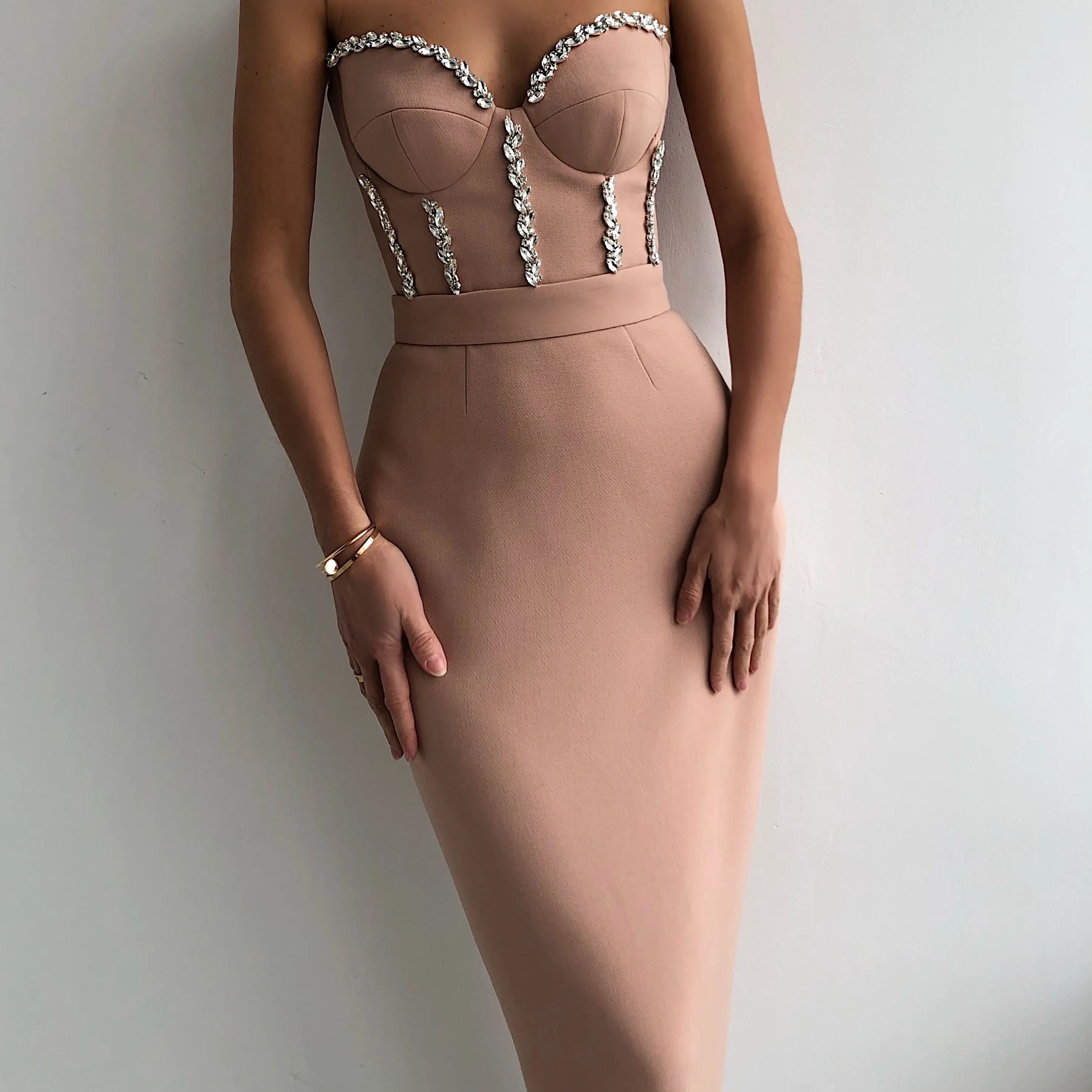 Women Summer Sexy Strapless Backless Beading Midi Black Beige Red Crystal Bandage Dress 2021 Elegant Evening Party Dress Vestido Beige