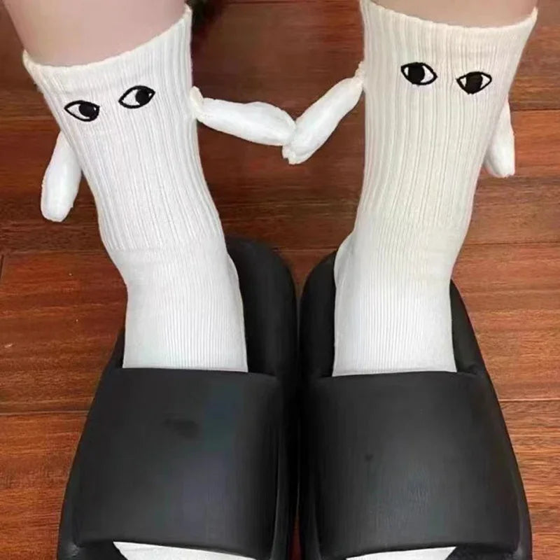 Harajuku Couple Cotton Sock 2 Pairs Magnetic Suction Hand In Hand Socks Black White Unisex Holding Hands Long Socks
