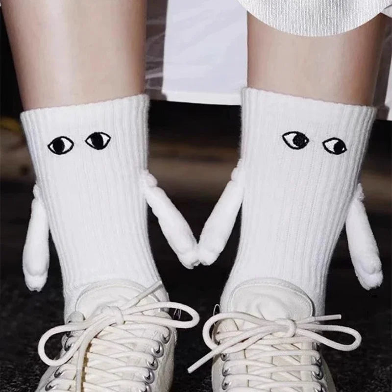 Harajuku Couple Cotton Sock 2 Pairs Magnetic Suction Hand In Hand Socks Black White Unisex Holding Hands Long Socks