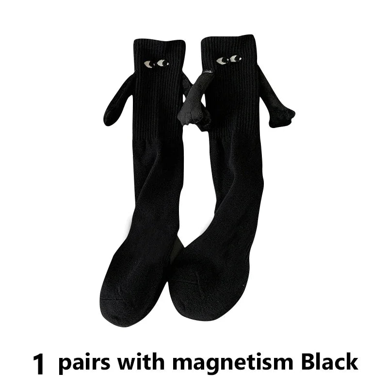 Harajuku Couple Cotton Sock 2 Pairs Magnetic Suction Hand In Hand Socks Black White Unisex Holding Hands Long Socks b a