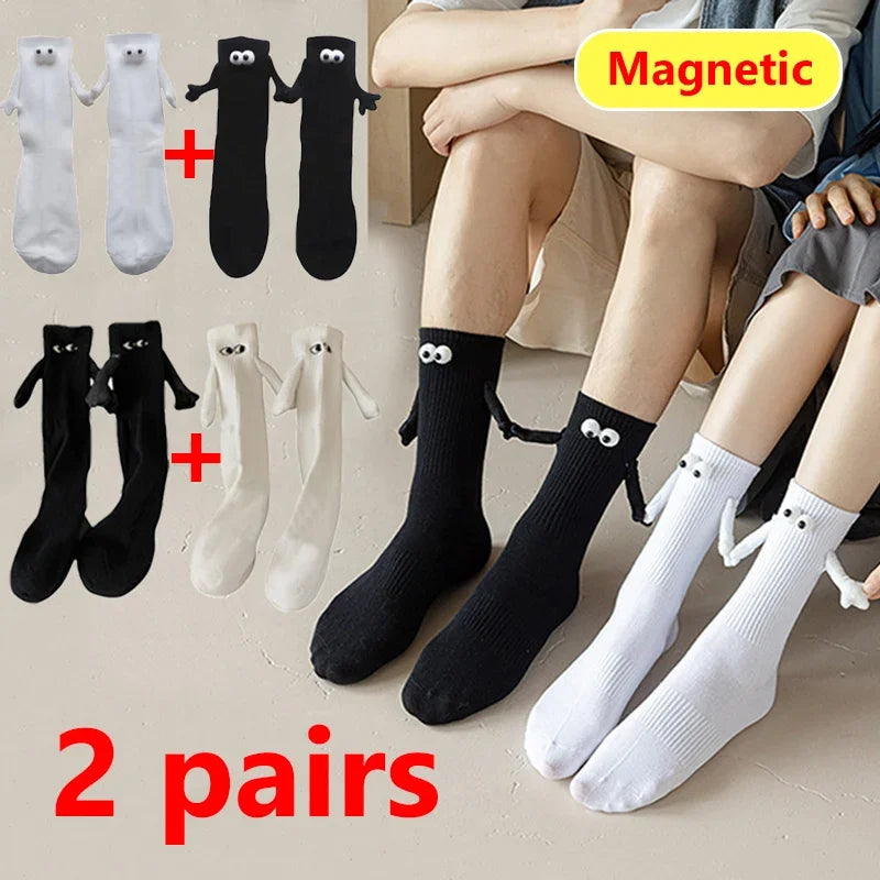 Harajuku Couple Cotton Sock 2 Pairs Magnetic Suction Hand In Hand Socks Black White Unisex Holding Hands Long Socks AMAIO