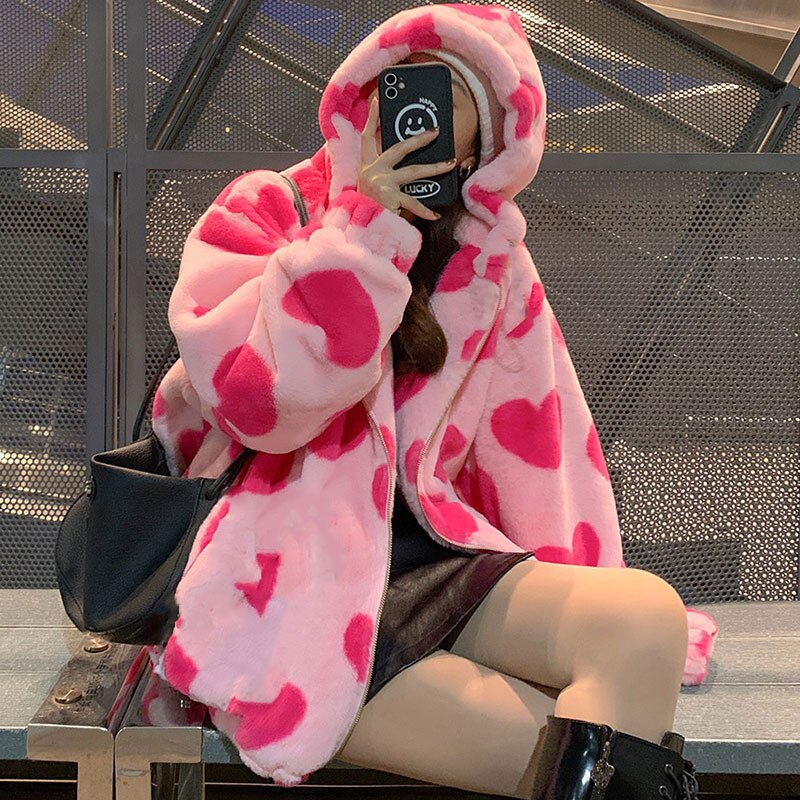 Harajuku Heart-shaped Print Plush Jacket Women Winter 2022 Korean Long Sleeve Hooded Coat Thick Warm Couple Streetwear Outerwear AMAIO