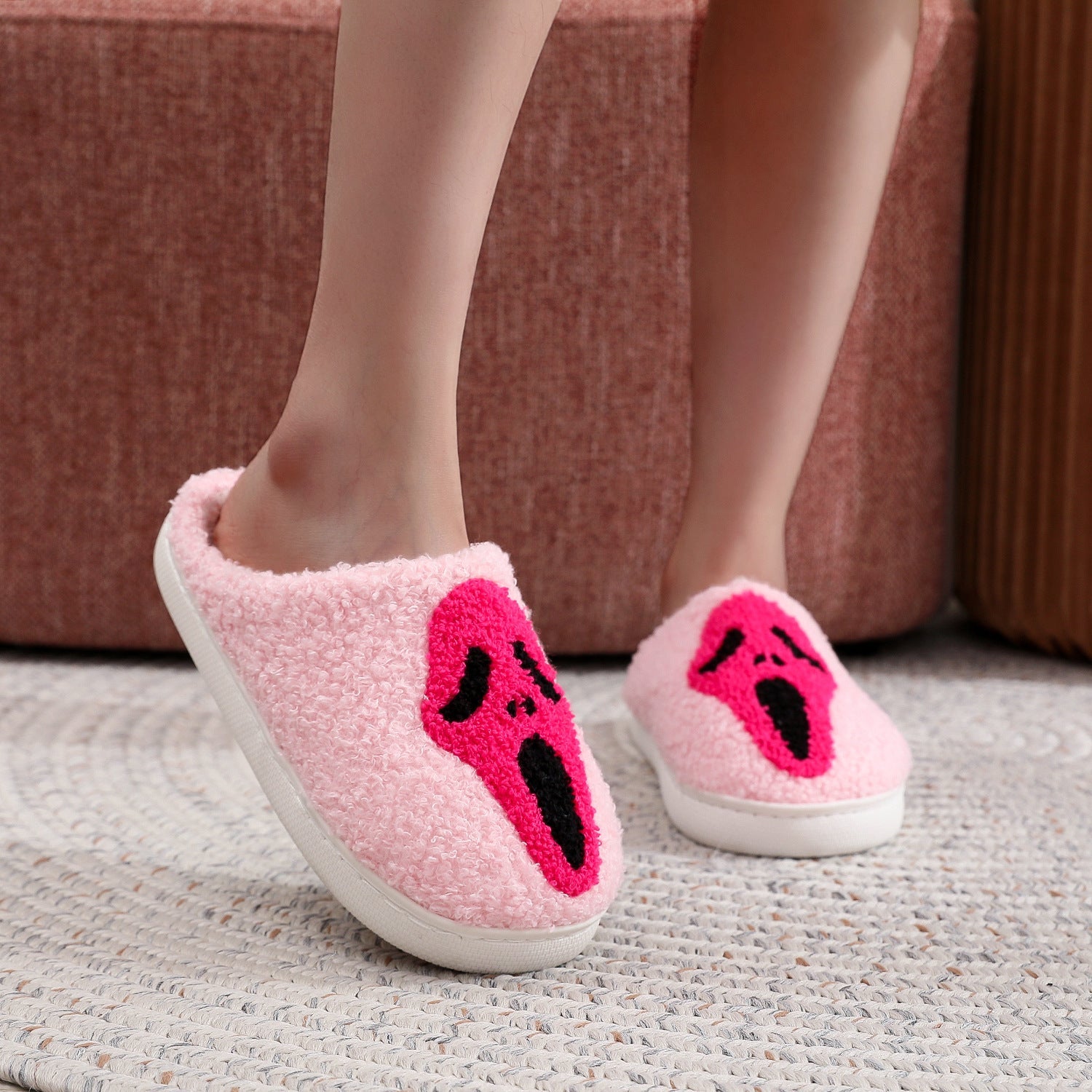 Home Winter Grimace Warm Indoor Cotton Slippers Cotton Slippers Pink Skull
