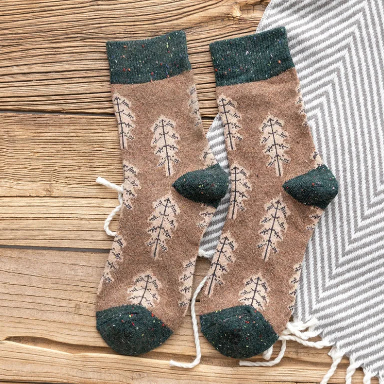 Japanese Style Autumn Winter Women Wool Socks Clay-colored Chiffon Ladies Warm Socks with Christmas Tree Thickened 134 khaki One Size