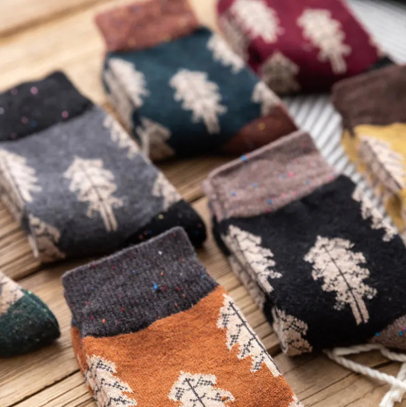 Japanese Style Autumn Winter Women Wool Socks Clay-colored Chiffon Ladies Warm Socks with Christmas Tree Thickened 134 AMAIO