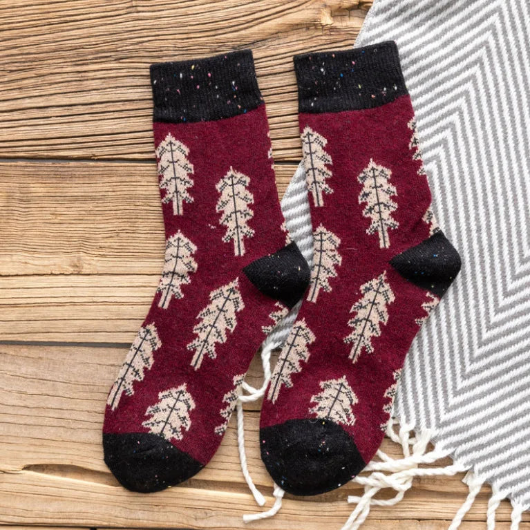Japanese Style Autumn Winter Women Wool Socks Clay-colored Chiffon Ladies Warm Socks with Christmas Tree Thickened 134 Burgundy One Size