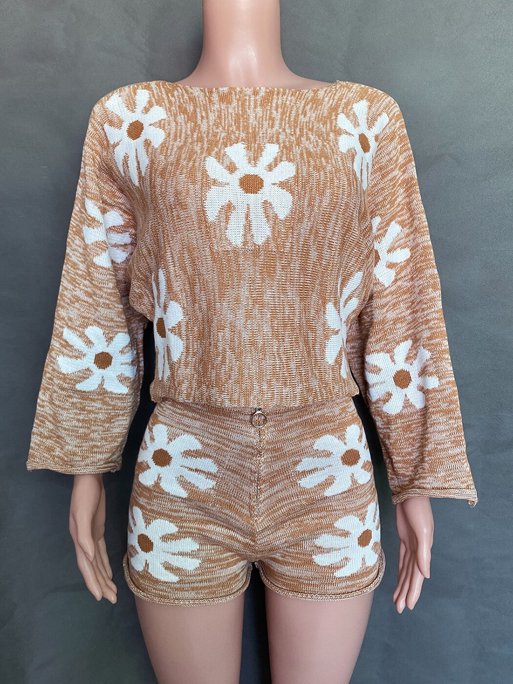 Jastie 3 Colors 2024 Winter Autumn Women's Sweater Sets Daisy Floral Knitted Loungewear Loose Pullover Tops Short Pants Khaki