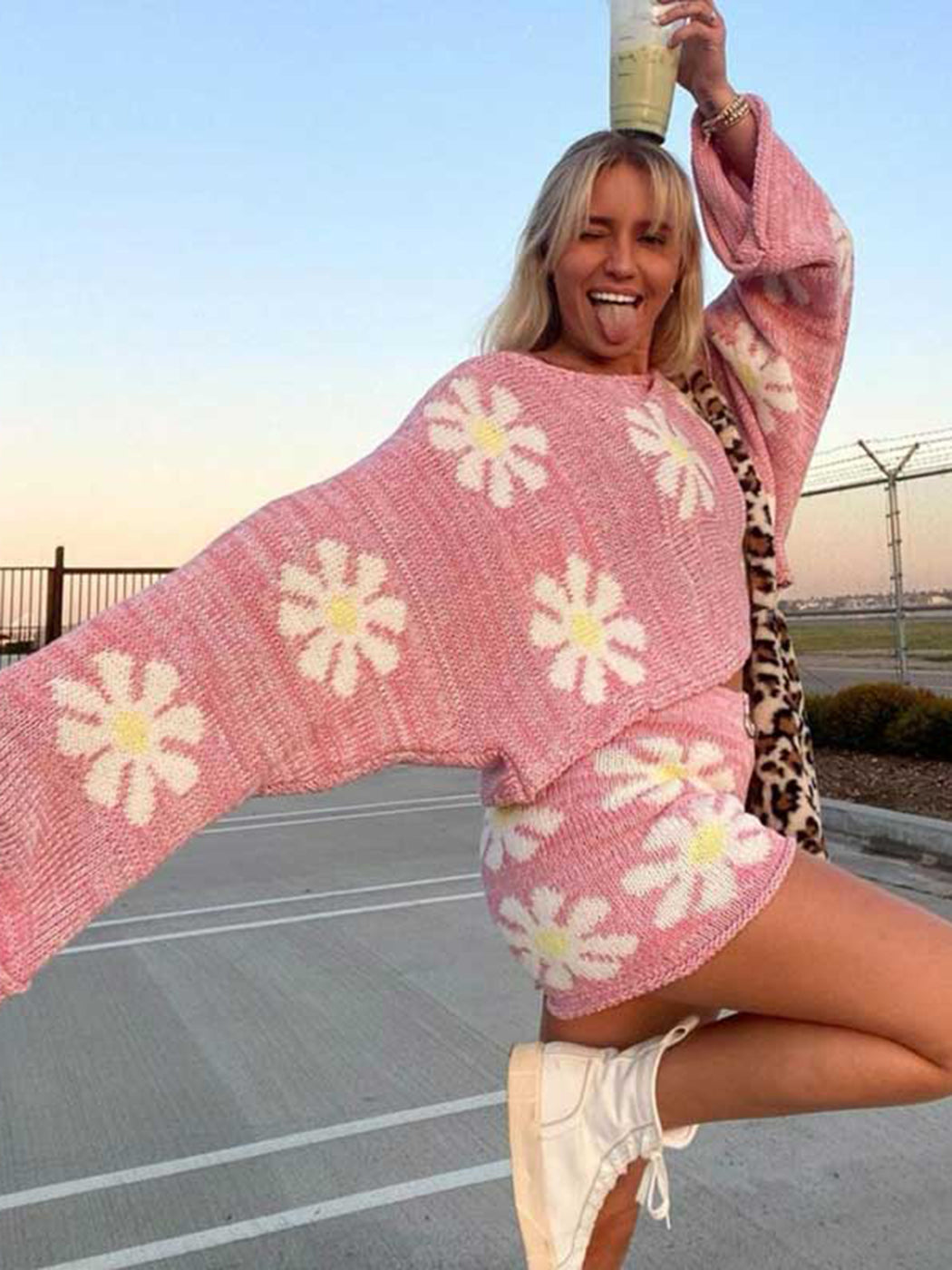 Jastie 3 Colors 2024 Winter Autumn Women's Sweater Sets Daisy Floral Knitted Loungewear Loose Pullover Tops Short Pants