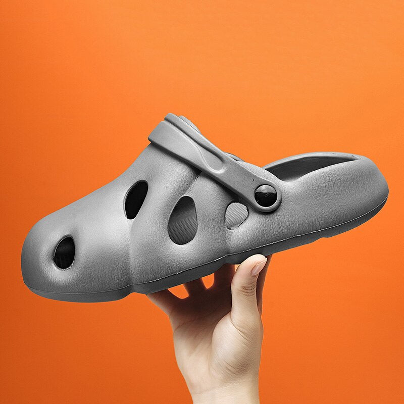 Men Causal Summer Sandals EVA Garden Clogs Sandals Soft Memory Hospital Shoes Men Slip on Beach Water Slippers Zapatos Hombre Gray