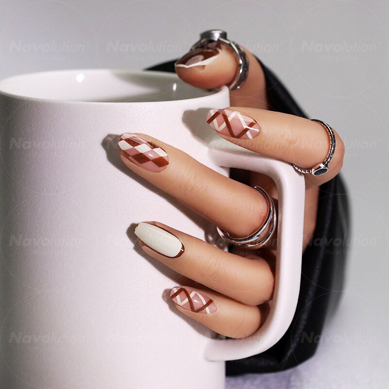 Navolution 24Pcs/Set DIY Manicure Wearable Fake Nails press on Detachable Finished Fingernails Ballet Square Head Almond Short 35