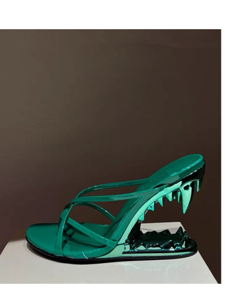 New Fashion Metal Teeth Shaped Heel Sandals Round Toe Back Zipper Women's Dress Large Women's Sandals Summer green 2