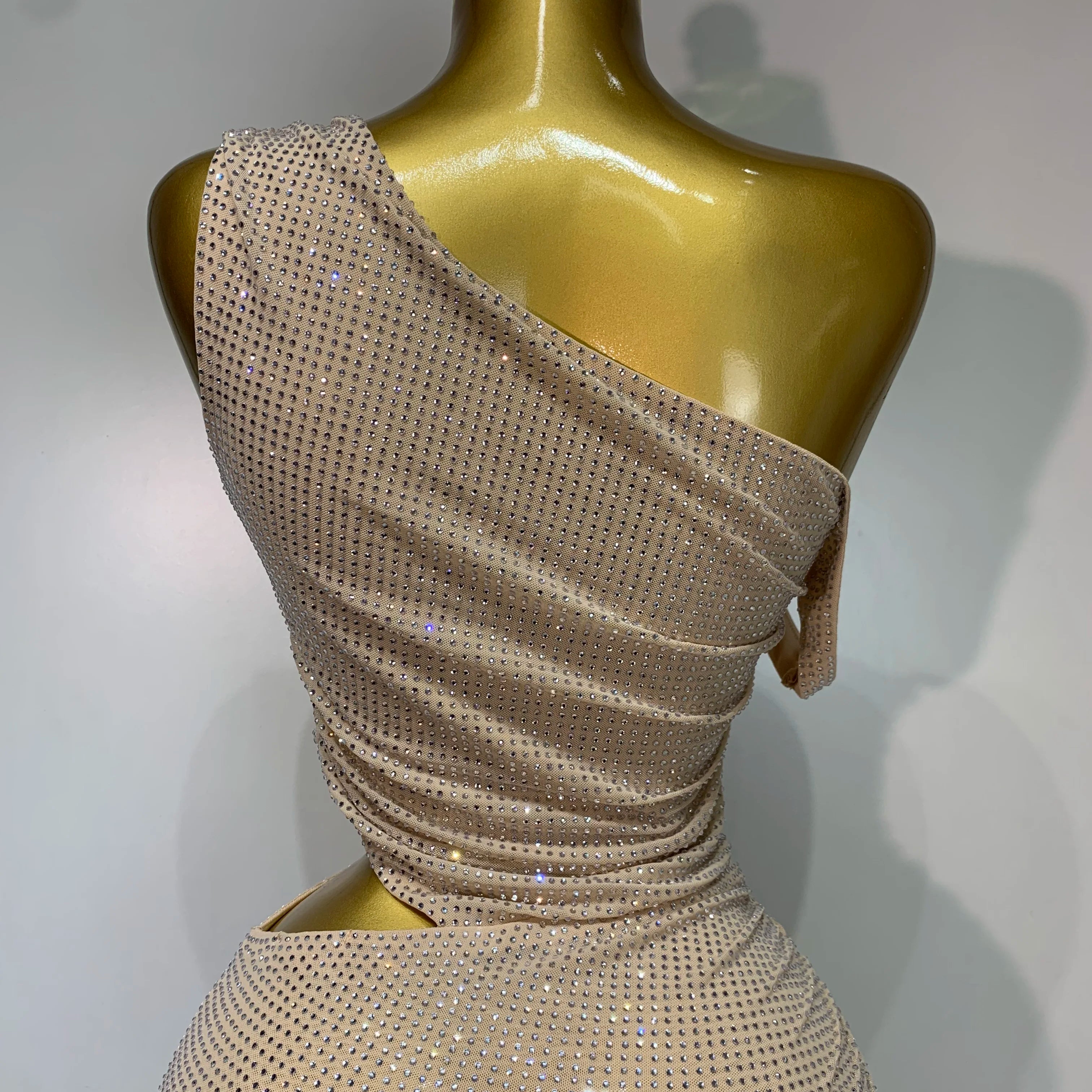 Women Sexy One Shoulder Exposed Waist Diamonds Bodycon Long Dress Cut Out Luxury Crystal Dresses Evening Party Birthday Gowns