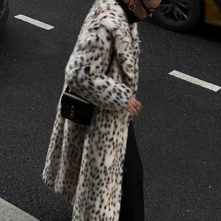 Winter Long Loose Thick Warm Soft Fluffy Leopard Faux Fur Coat Women Long Sleeved Lapel Top Premium Long Coat Festival Overcoats