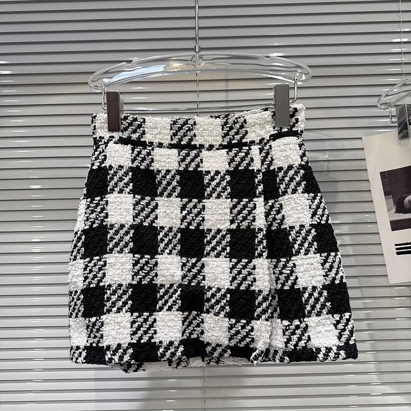 Winter New Fashion Style Black White Plaid Wool Folded Edge Short Skirt For Women A-line Wrapped Hip Skirts 11A07502 Black white