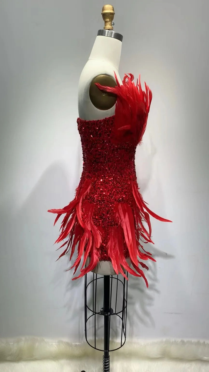 Luxurious 2023 New Spring Red Color Women Strapless Feathers Bodycon Mini Dress Celebrate Birthday Cocktail Party Dress
