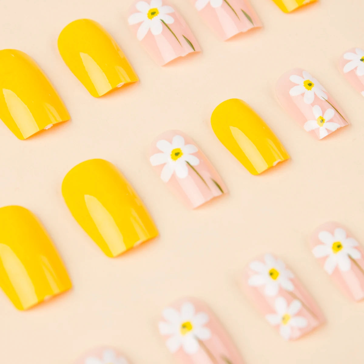 24 Pcs Square European Style Press On Nails Medium Shine Yellow Flower Fake Nails Reusable Cute False Nail For Women/Girls