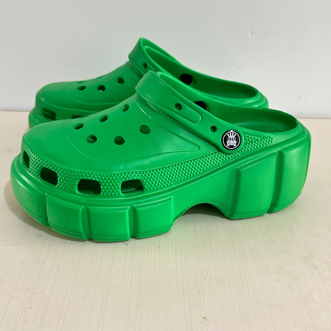 Summer Women Slippers 6cm Platform Sandals Outdoor Clogs Street Beach Slippers Massage Indoor Home Bathroom Slides Flip Flops green without charms