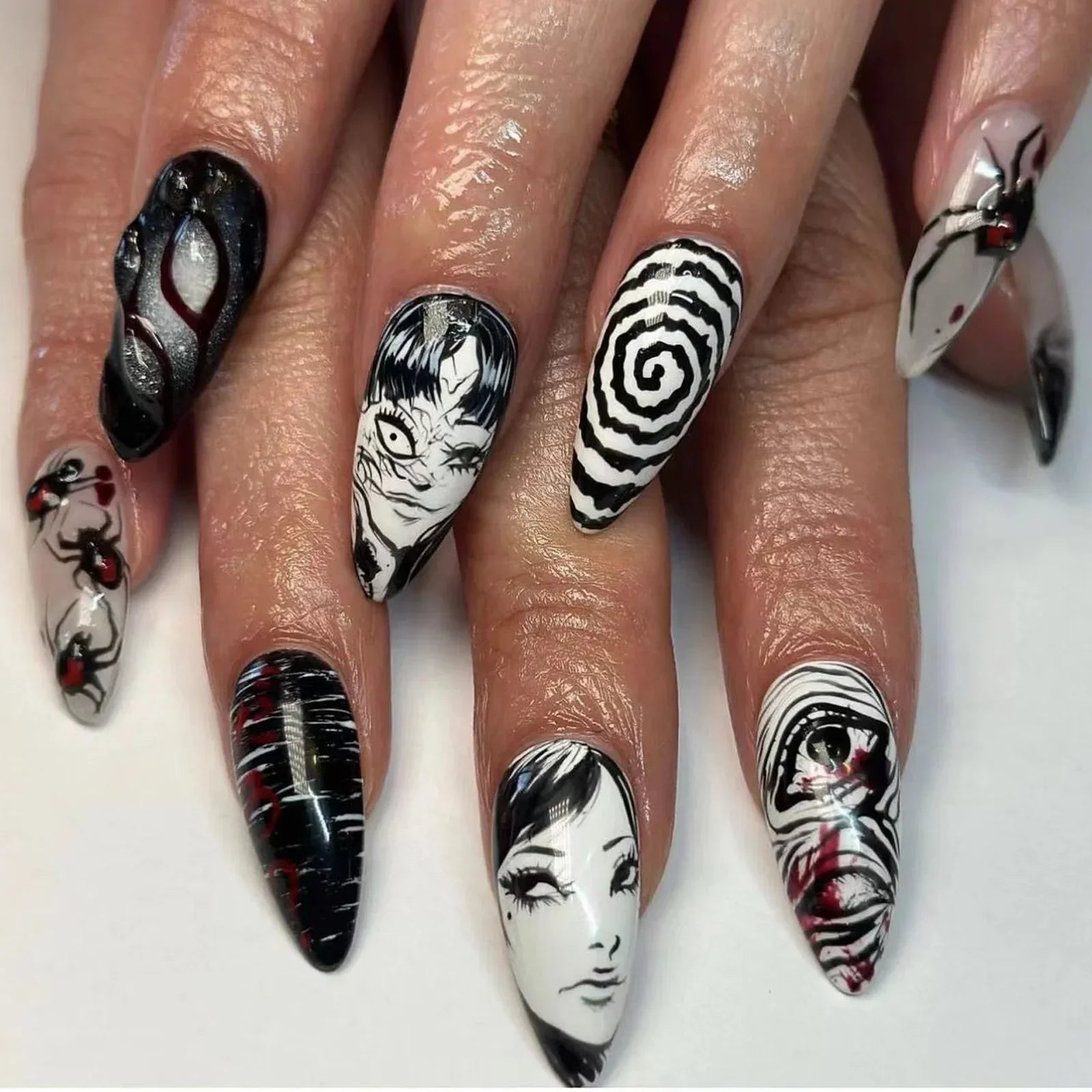 24Pcs Horror Comic Tomie Press on Nails Almond Glossy Black Japanese Anime Nails Reusable Halloween False Nail Tips for Girls A556