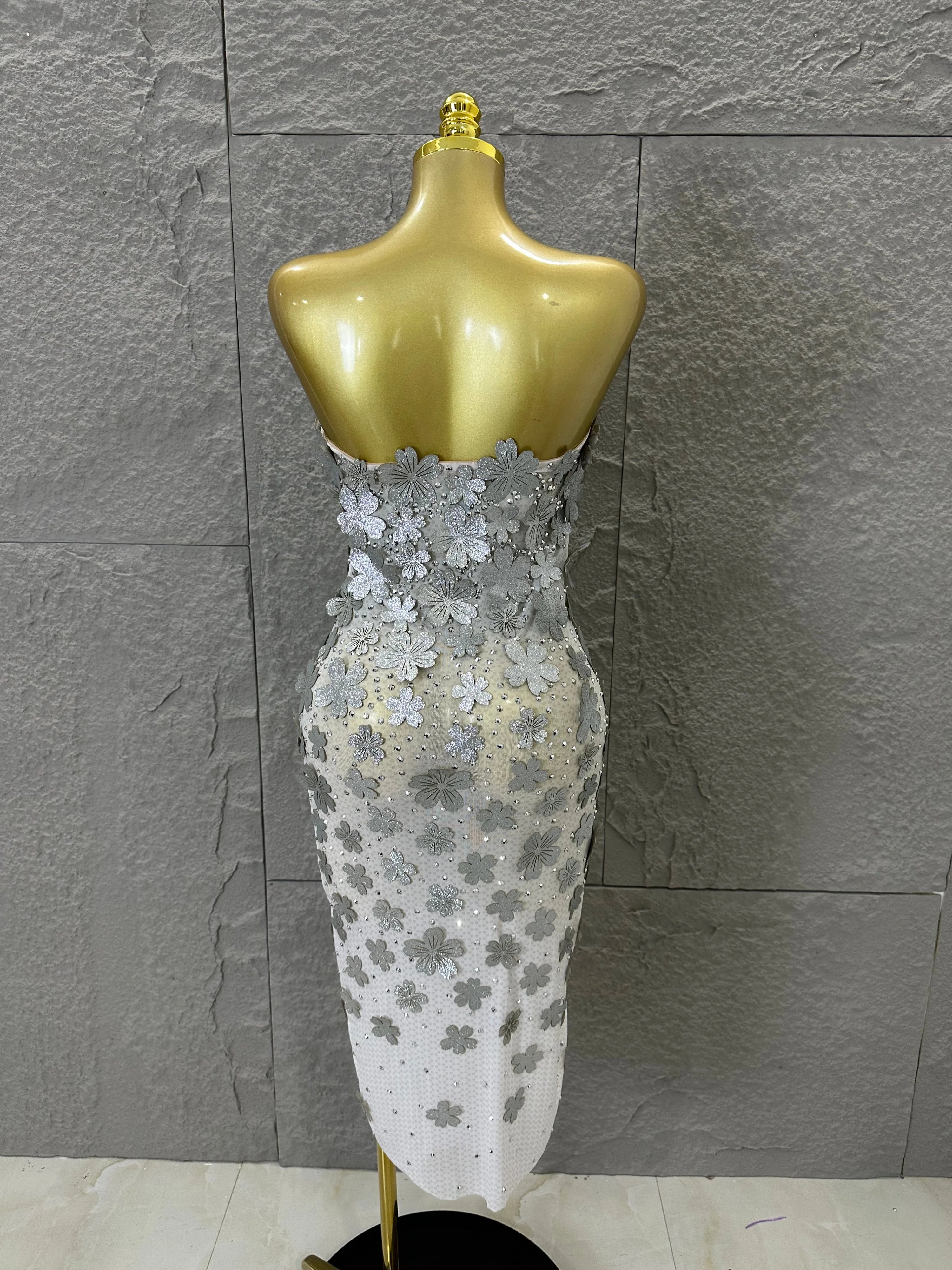 Sparkly Women Sexy Strapless Slim-fit 3D Flower Evening Gala Party Nightclub Cocktail Party Stage Performance Costume